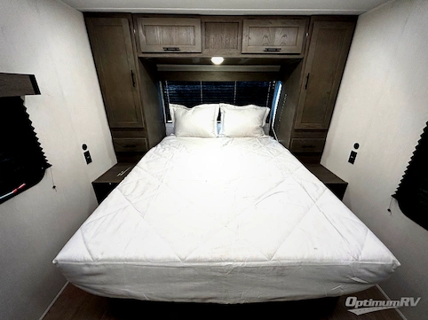 2026 Forest River Cherokee Alpha Wolf 25RB RV Photo 3