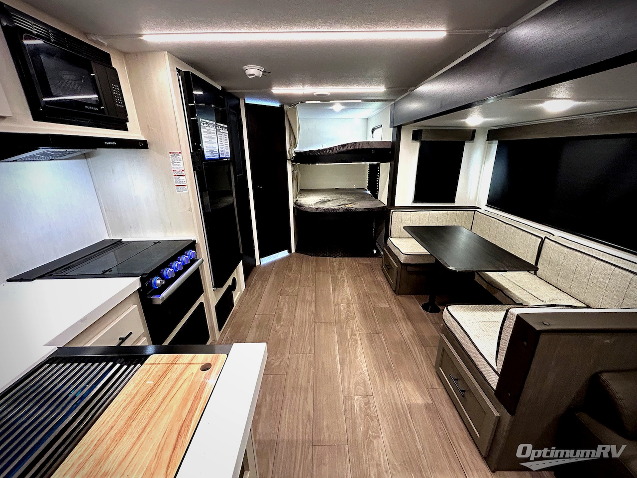 2026 Forest River Cherokee Alpha Wolf 26DBH Photo 4