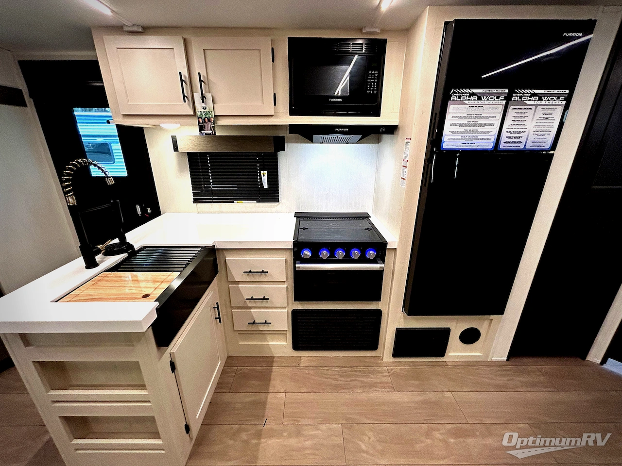 2026 Forest River Cherokee Alpha Wolf 26DBH Photo 6