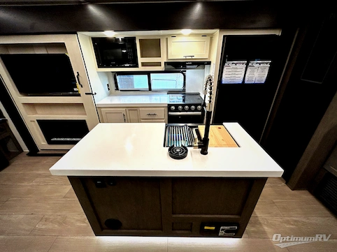 2026 Forest River Cherokee Alpha Wolf 26RL RV Photo 2