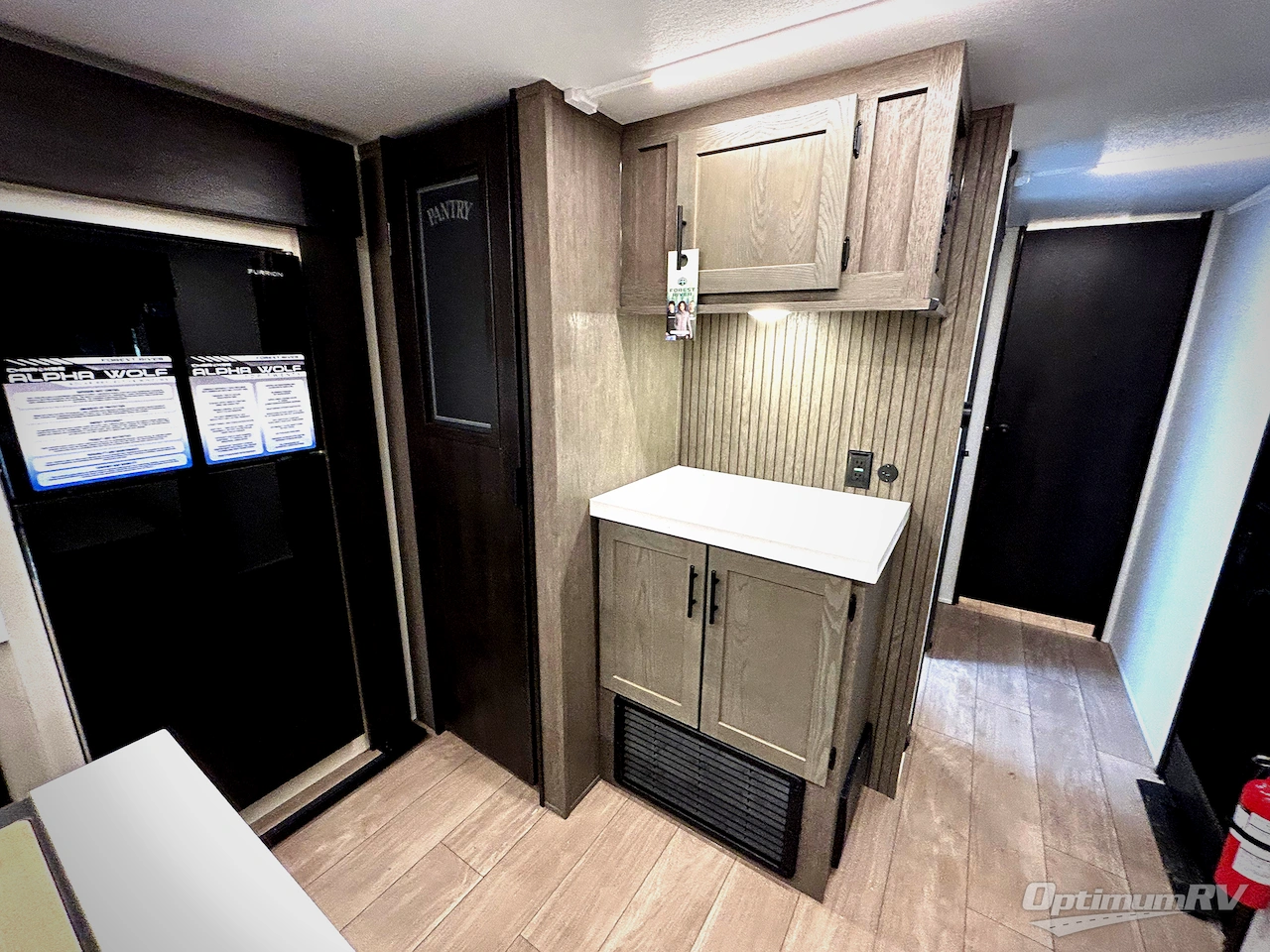 2026 Forest River Cherokee Alpha Wolf 26RL Photo 12