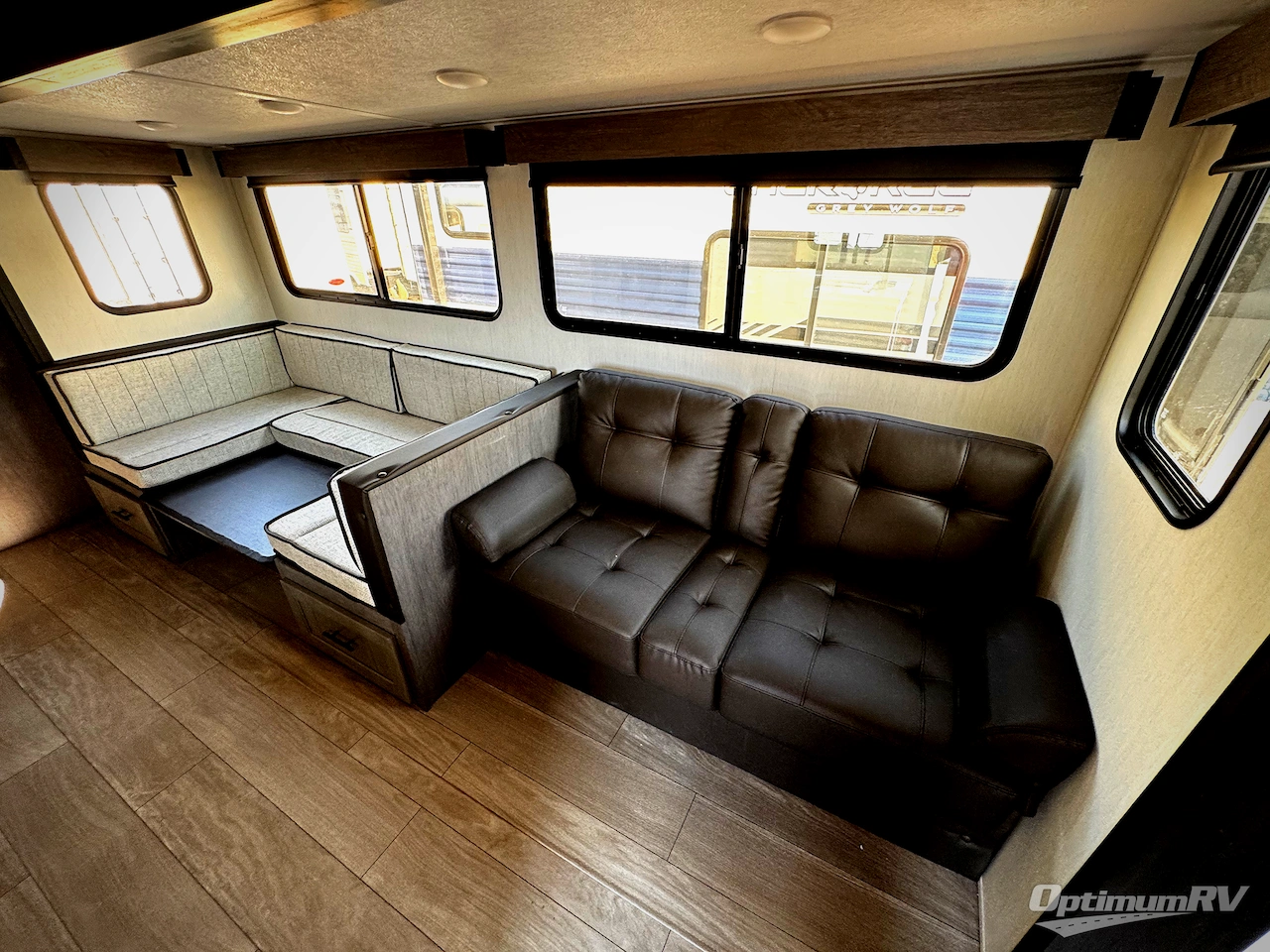 2026 Forest River Cherokee Alpha Wolf 280QBS Photo 2