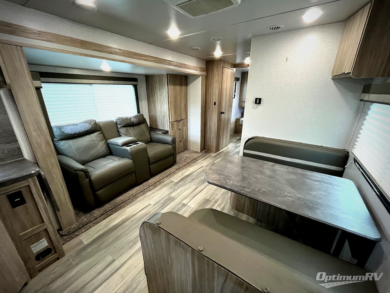 2021 Winnebago Towables Minnie 2529RG Photo 2