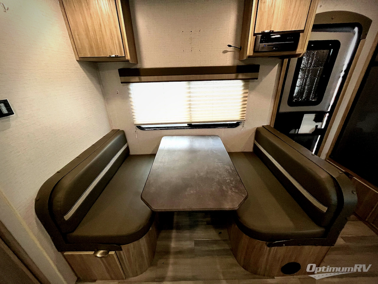 2021 Winnebago Towables Minnie 2529RG Photo 7