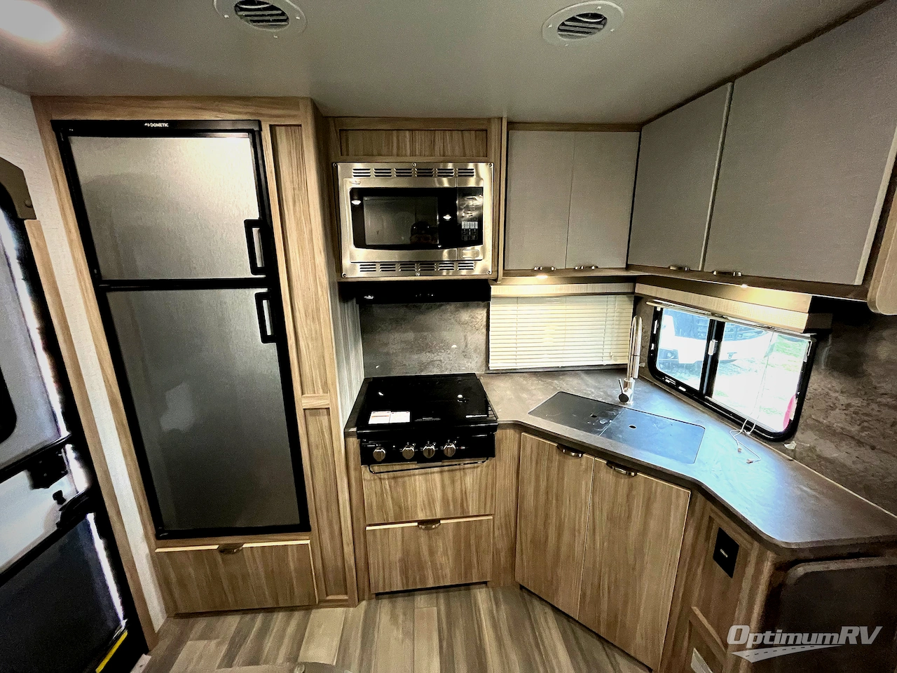 2021 Winnebago Towables Minnie 2529RG Photo 8