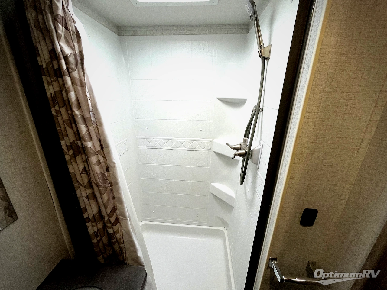 2021 Winnebago Towables Minnie 2529RG Photo 14