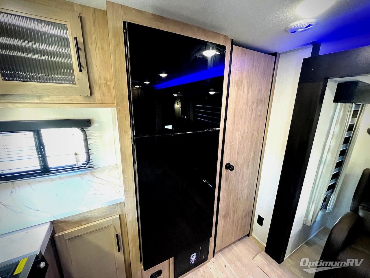 2026 Forest River Cherokee Wolf Den 271RK Photo 14