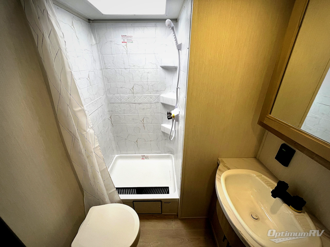 2026 Forest River Cherokee Wolf Den 271RK Photo 18