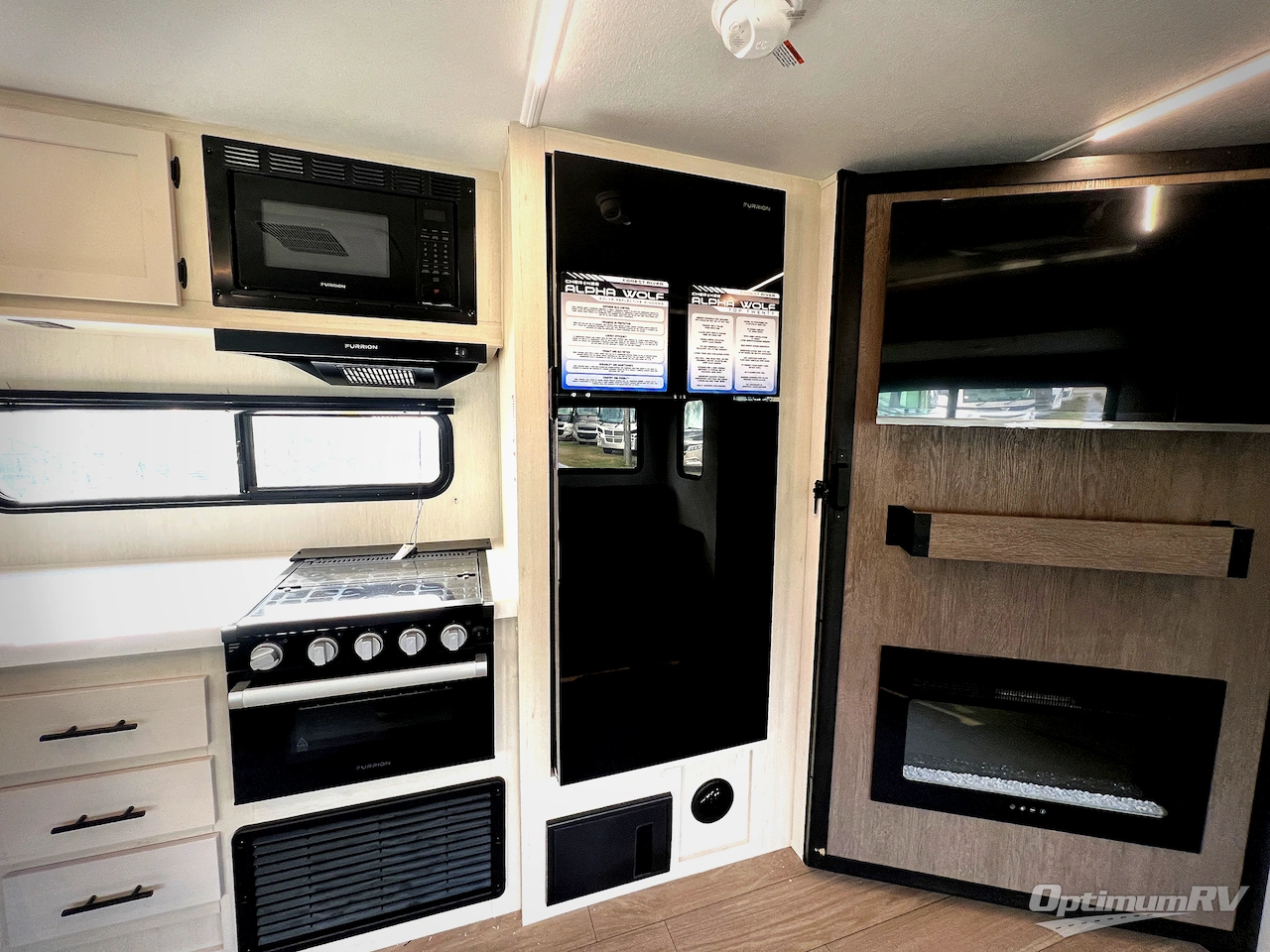 2026 Forest River Cherokee Alpha Wolf 29TB Photo 14