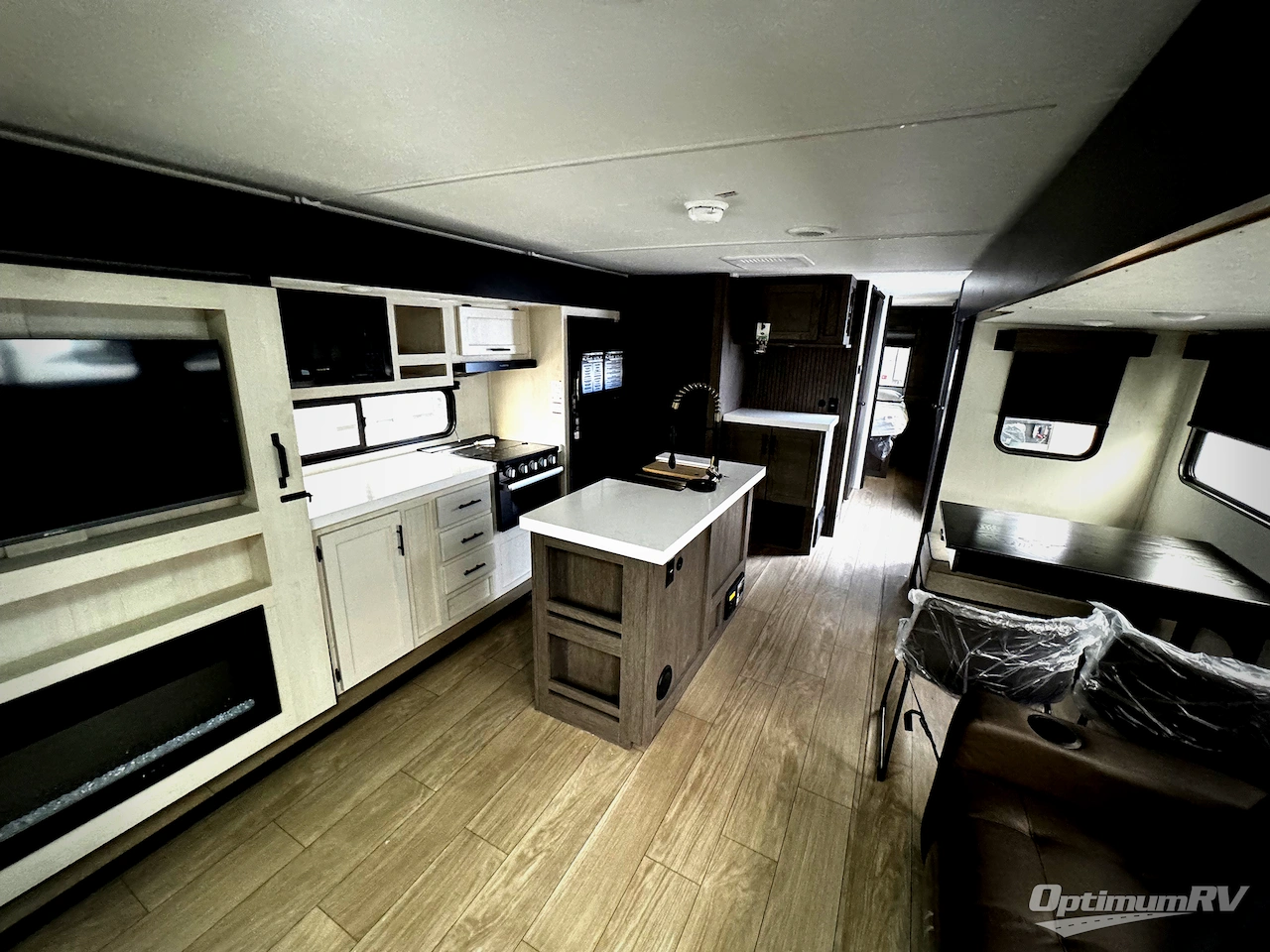 2026 Forest River Cherokee Alpha Wolf 26RL Photo 18