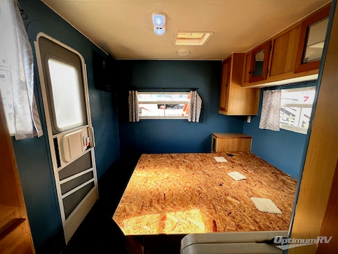 2004 Sunline Solaris Solaris RV Photo 4