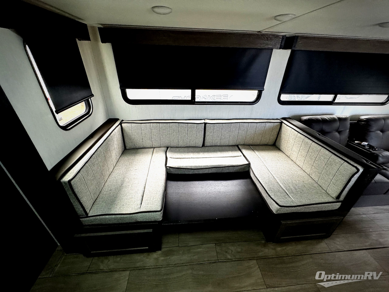 2026 Forest River Cherokee Alpha Wolf 280QBS Photo 11