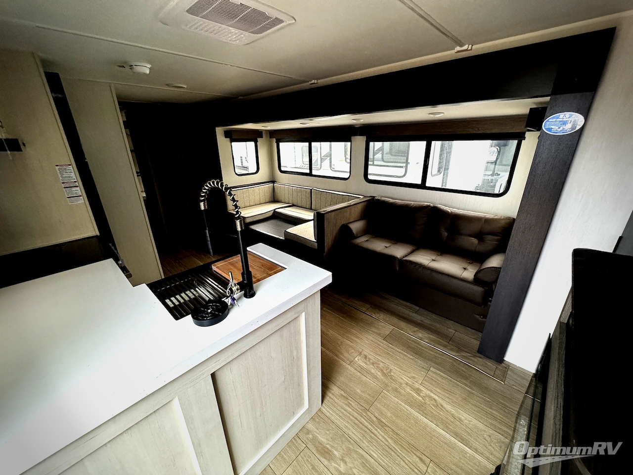 2026 Forest River Cherokee Alpha Wolf 280QBS Photo 4