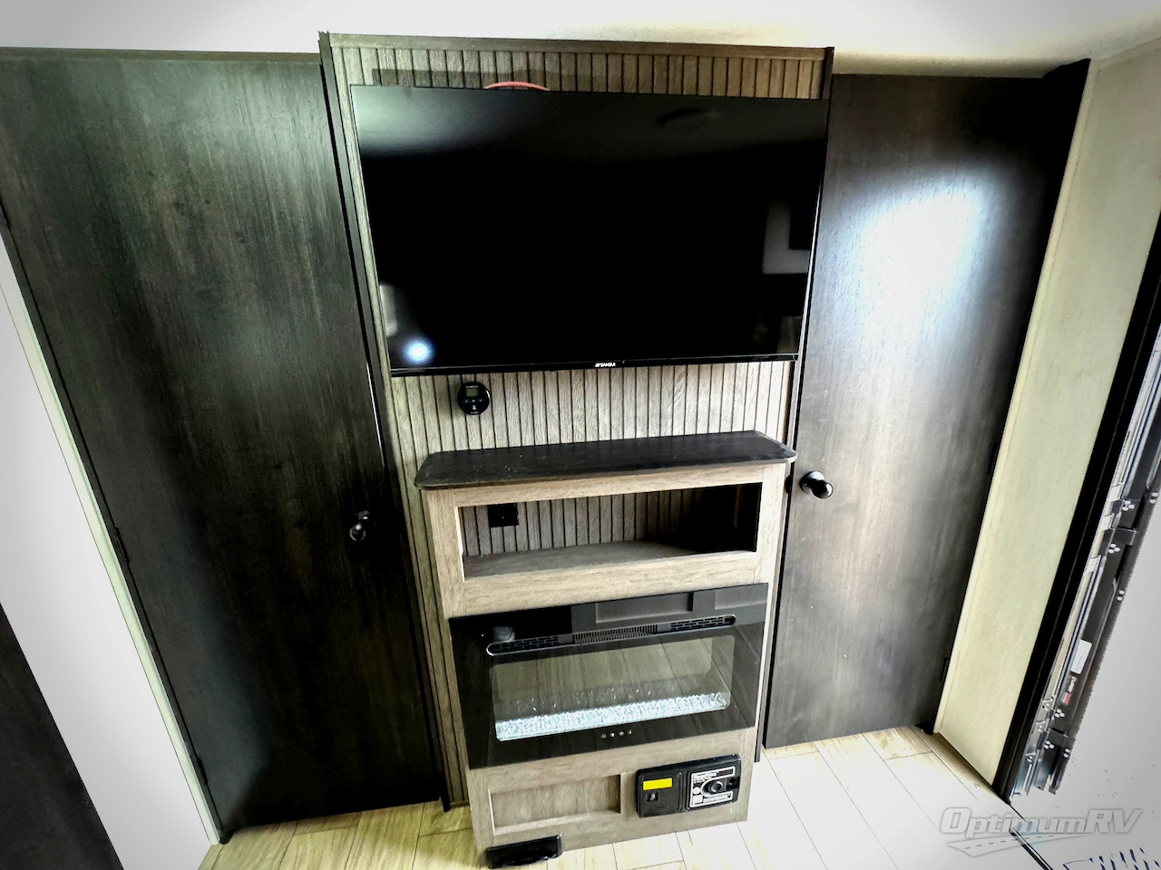 2026 Forest River Cherokee Alpha Wolf 280QBS Photo 15