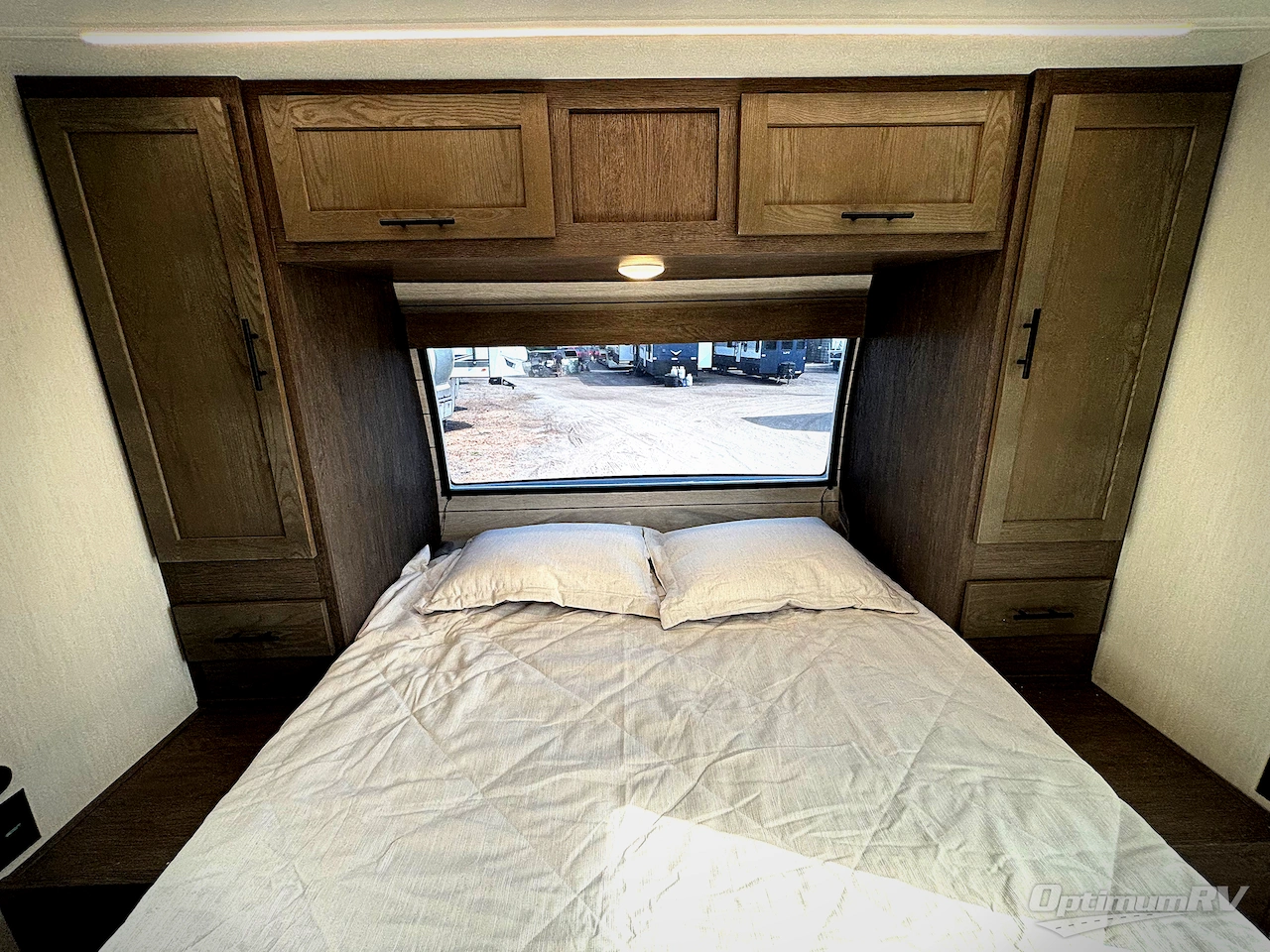 2026 Forest River Cherokee Alpha Wolf 280QBS Photo 6