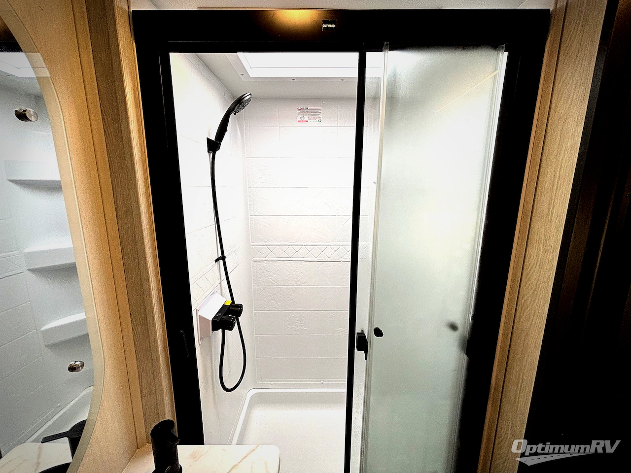 2026 Forest River Cherokee Alpha Wolf 21RB Photo 8