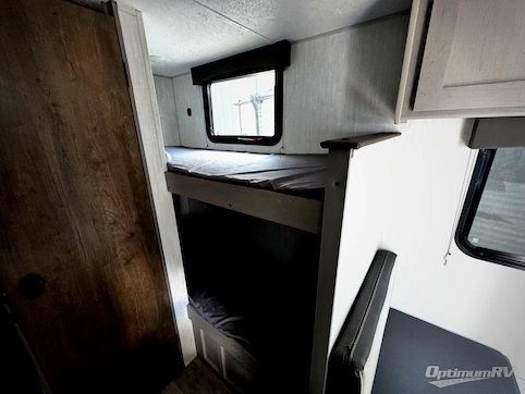 2025 Coachmen Clipper Cadet 17CBH RV Photo 3