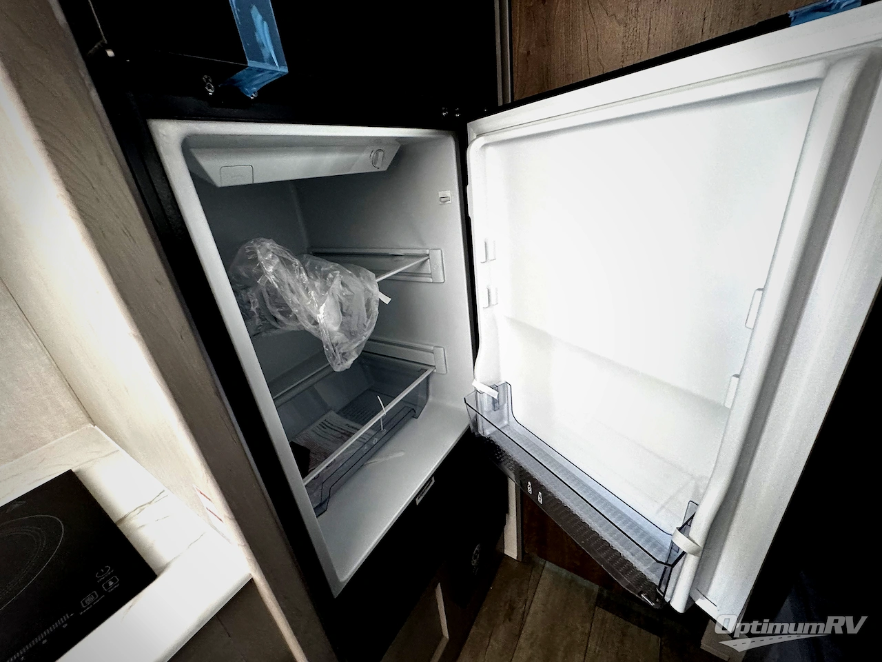 2025 Coachmen Clipper Cadet 17CBH Photo 7