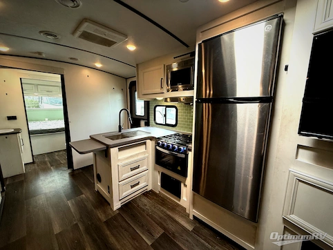 2022 Dutchmen Atlas 2902BH RV Photo 3