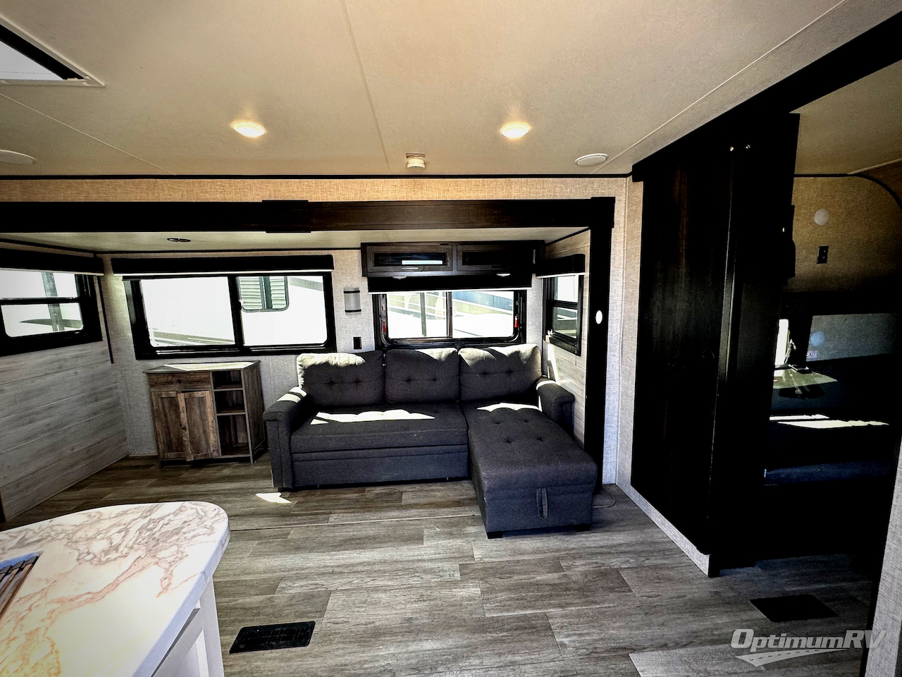 2022 Jayco Jay Flight 38BHDS Photo 2