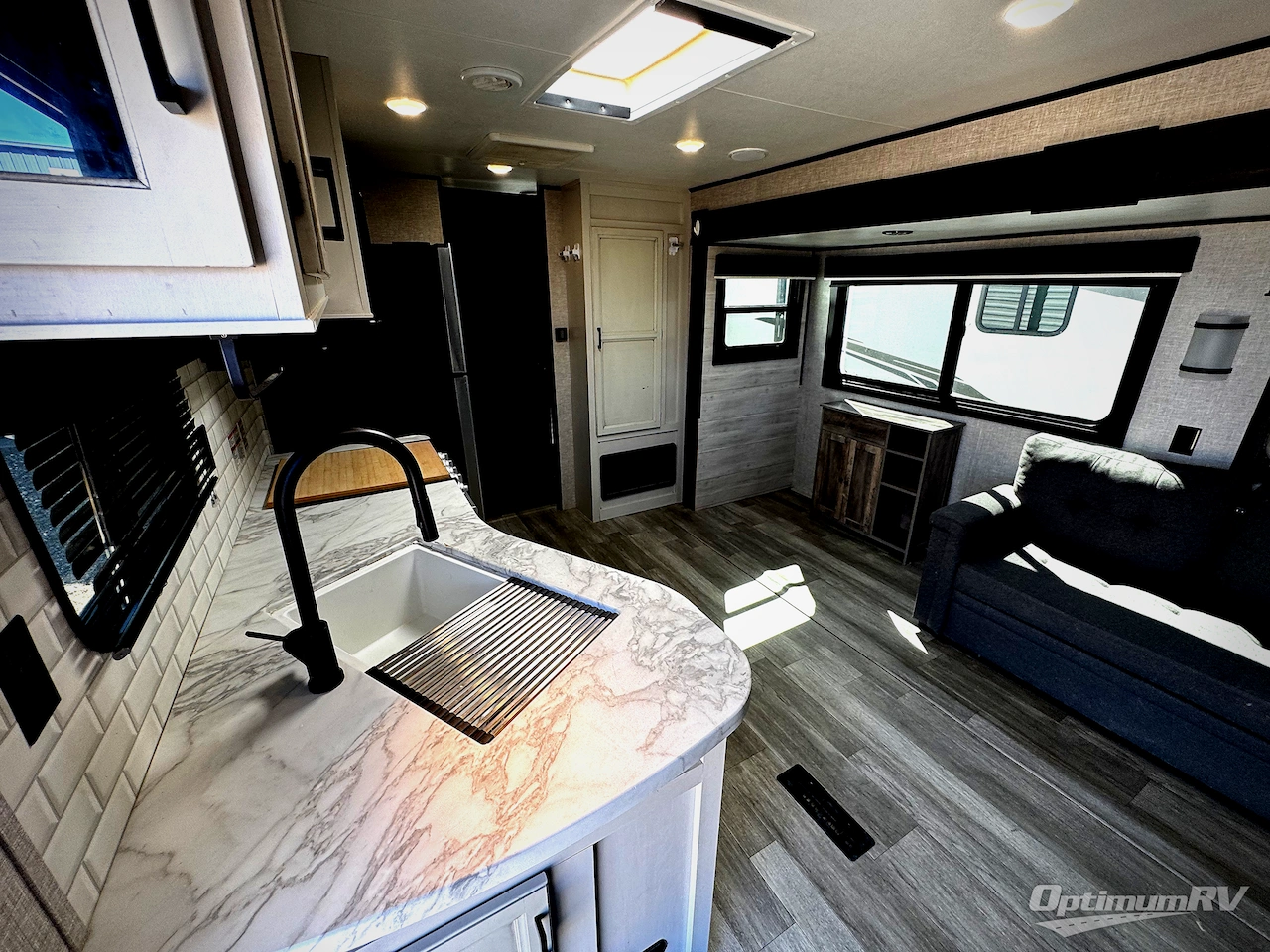 2022 Jayco Jay Flight 38BHDS Photo 3