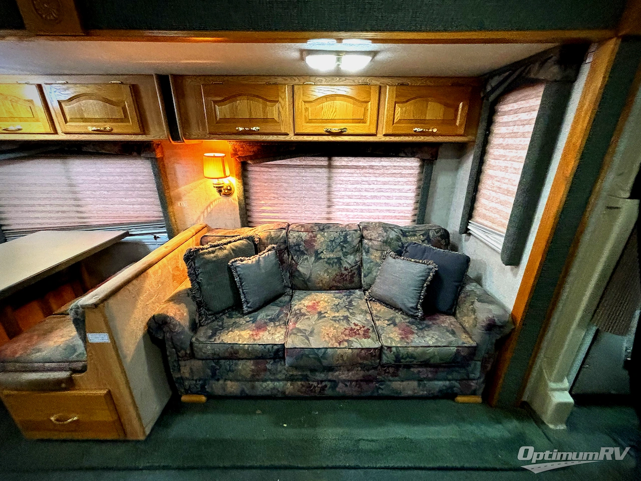 2002 Damon Intruder 341 Photo 12