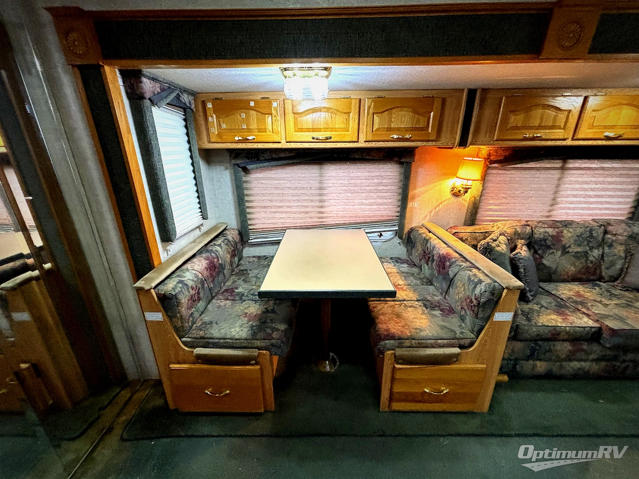 2002 Damon Intruder 341 Photo 13