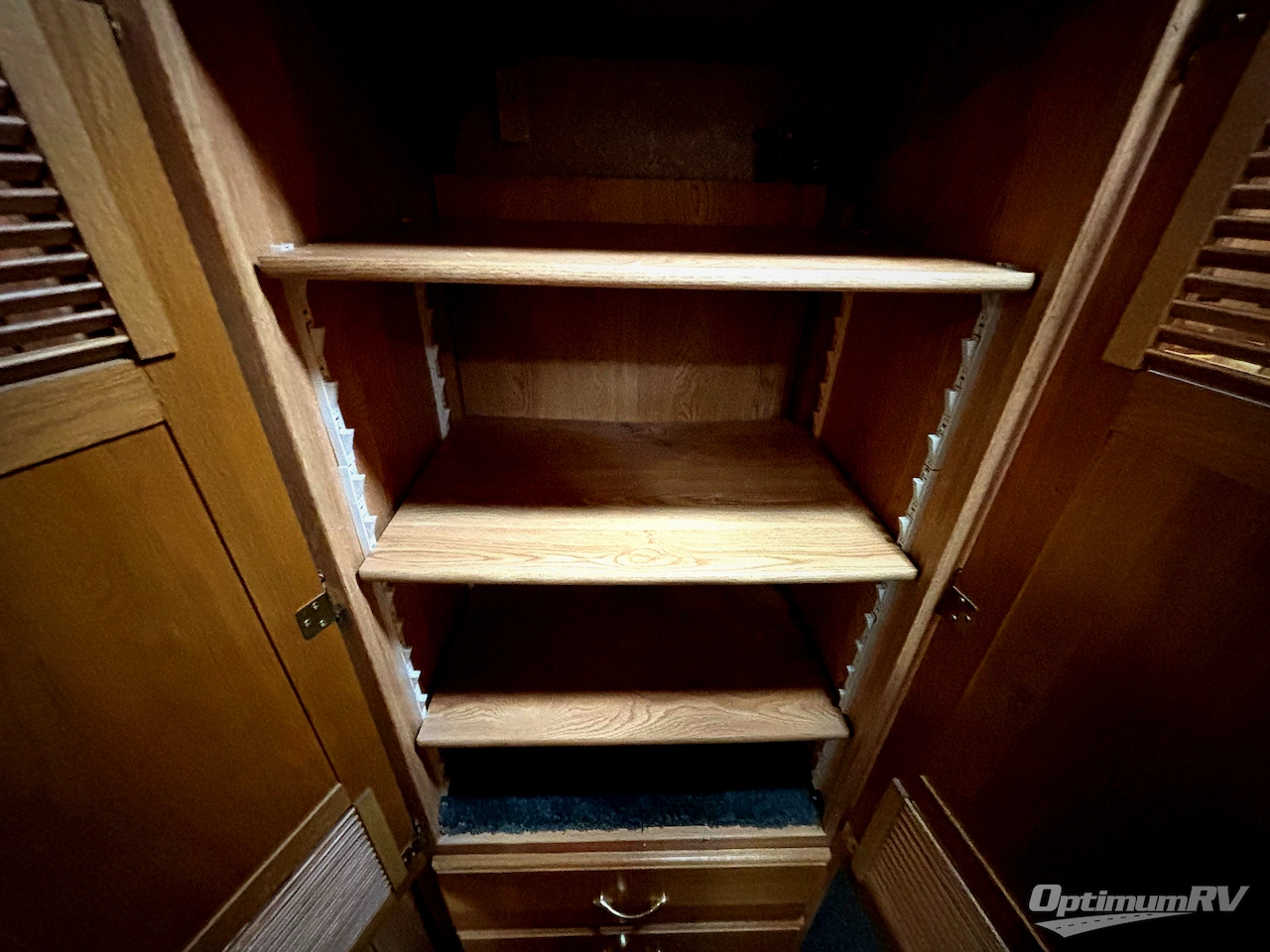 2002 Damon Intruder 341 Photo 16