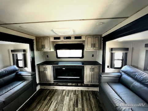 2023 Keystone Avalanche 360FL RV Photo 2