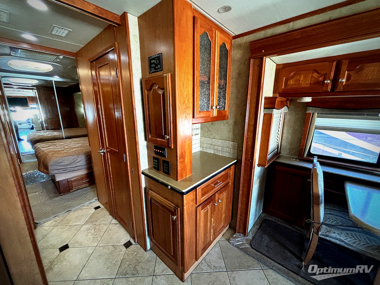 2007 Country Coach Inspire 360 SIENA 425 Photo 8