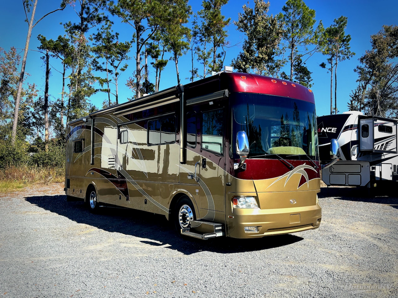 2007 Country Coach Inspire 360 SIENA 425 Photo 1