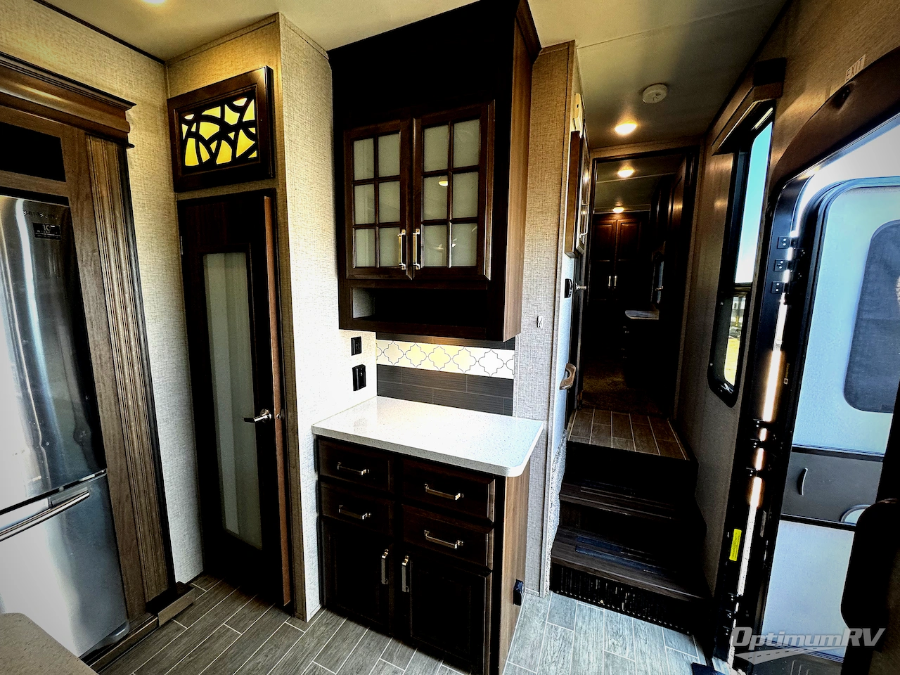 2020 Keystone Avalanche 396BH Photo 5