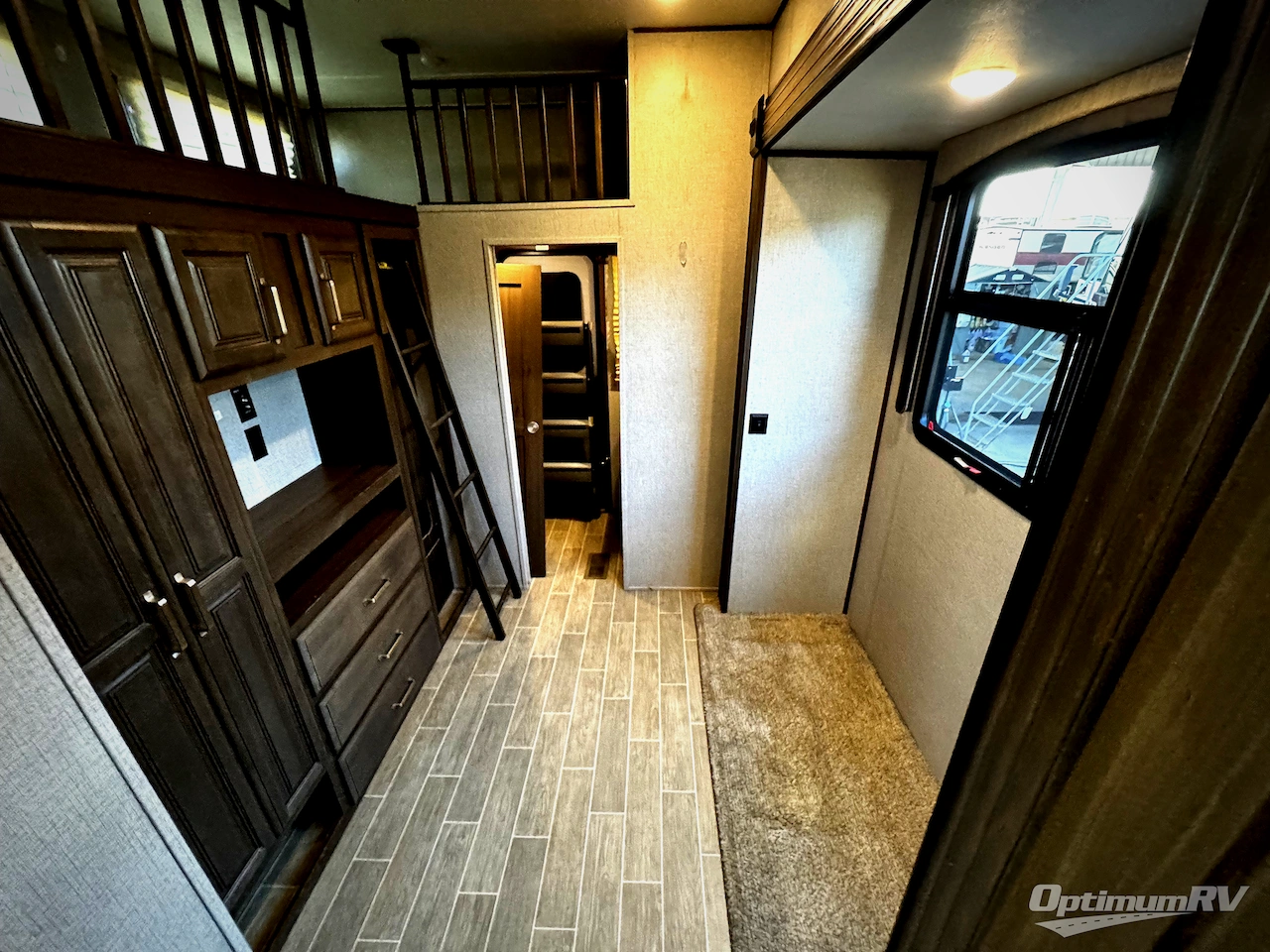 2020 Keystone Avalanche 396BH Photo 14