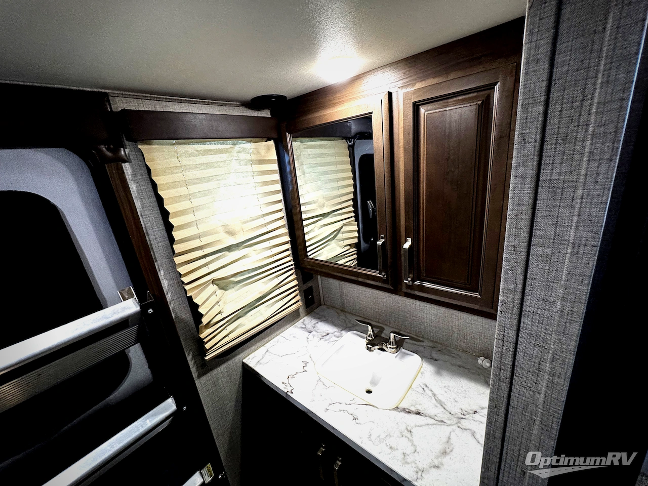 2020 Keystone Avalanche 396BH Photo 19