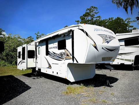 Used 2013 Keystone Avalanche 330RE Featured Photo