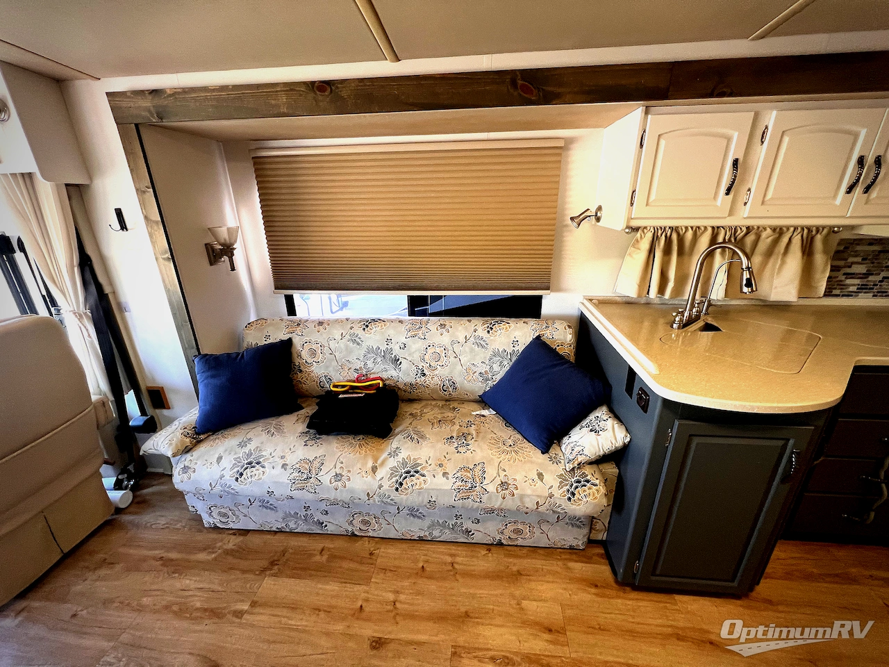 2006 Itasca Meridian 39K Photo 16