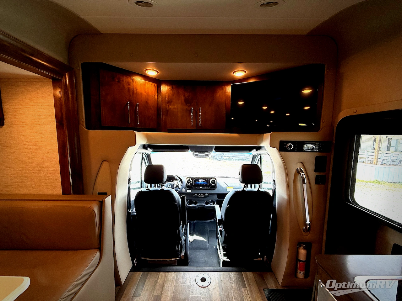 2020 Tiffin Wayfarer 25RW Photo 7