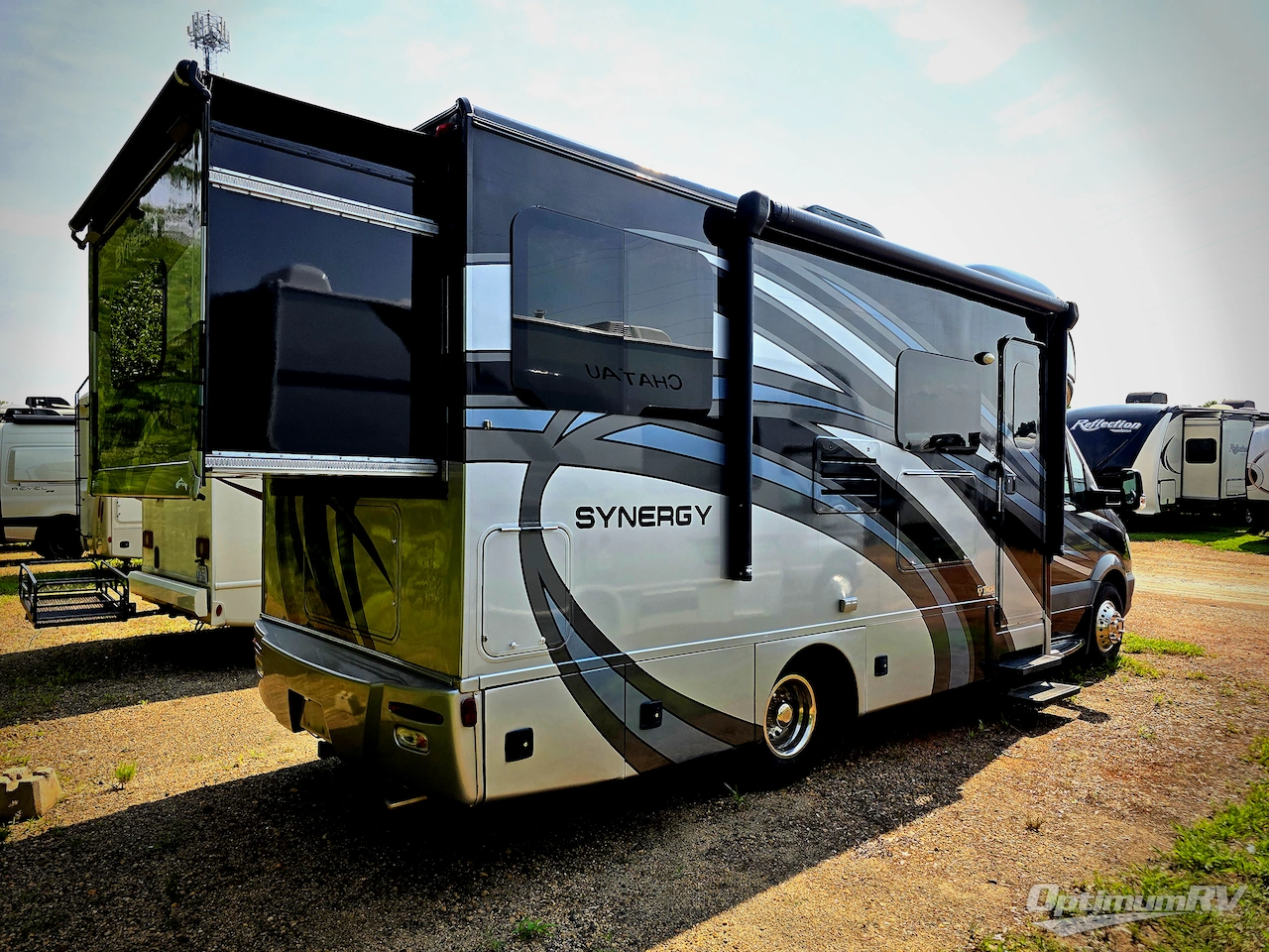 2016 Thor Synergy SP24 Photo 2