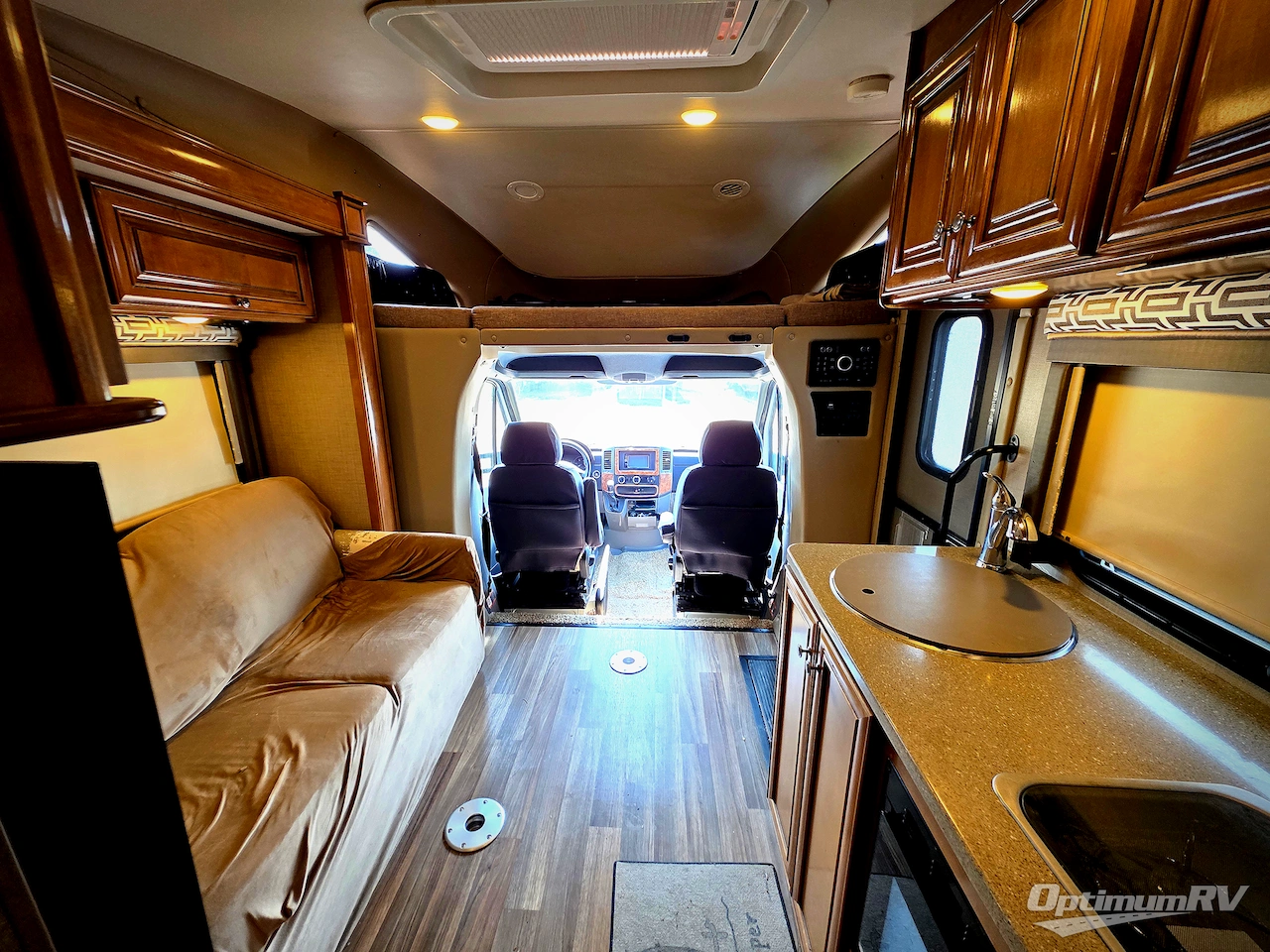 2016 Thor Synergy SP24 Photo 5