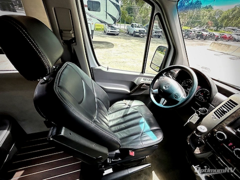 2015 Airstream Interstate Interstate Lounge RV Photo 2