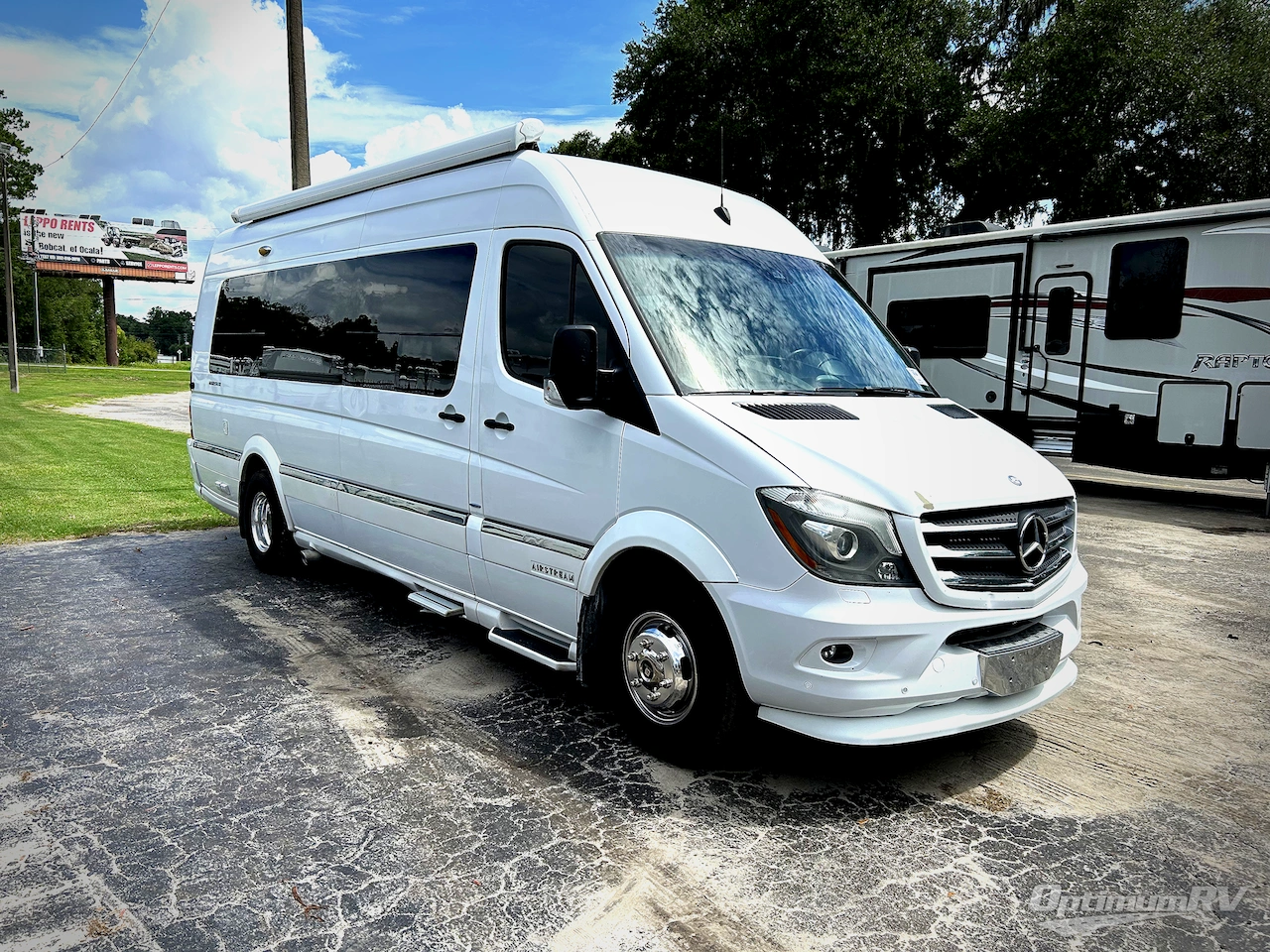 2015 Airstream Interstate 3500 Photo 1