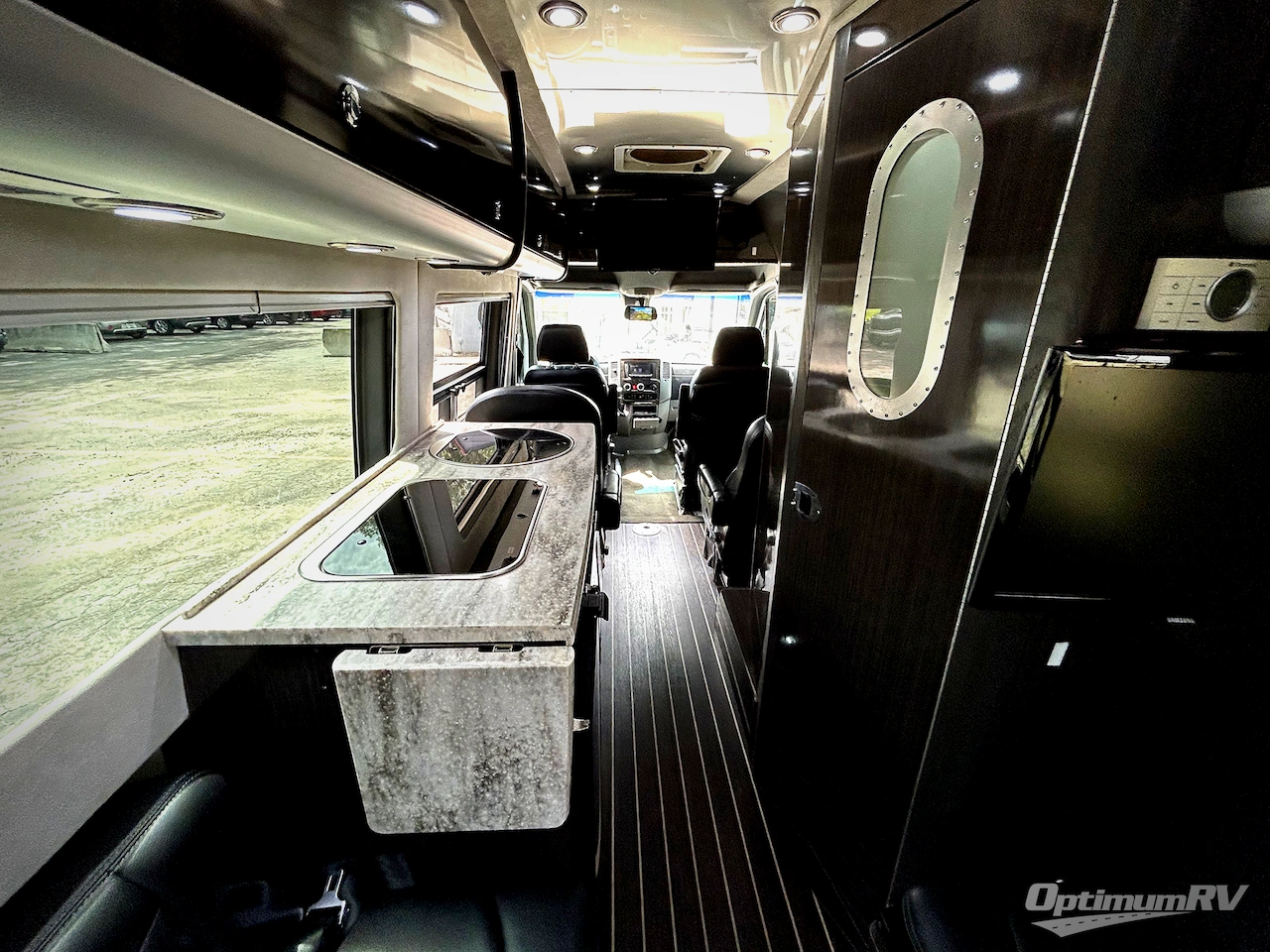 2015 Airstream Interstate 3500 Photo 5