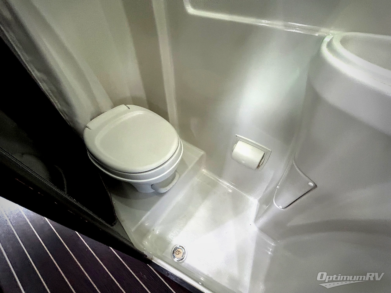 2015 Airstream Interstate 3500 Photo 17