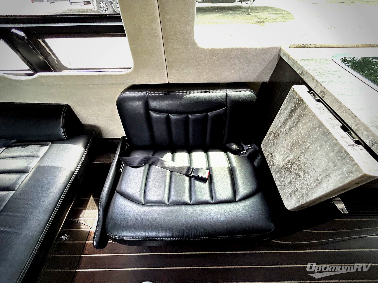 2015 Airstream Interstate 3500 Photo 21