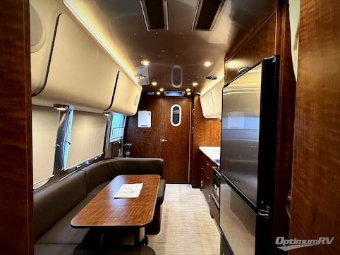2021 Airstream Globetrotter 23FB RV Photo 2