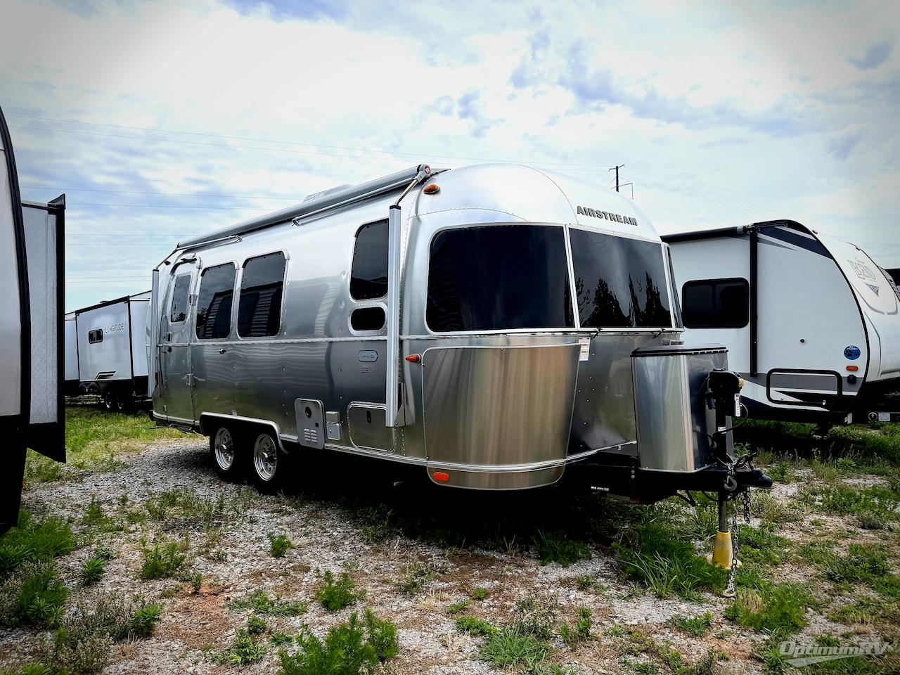 2021 Airstream Globetrotter 23FB Photo 1