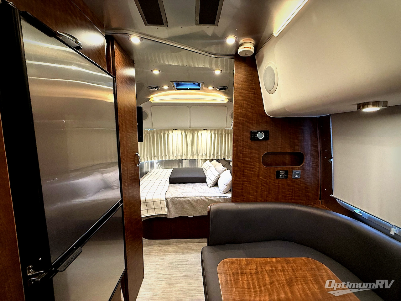 2021 Airstream Globetrotter 23FB Photo 17