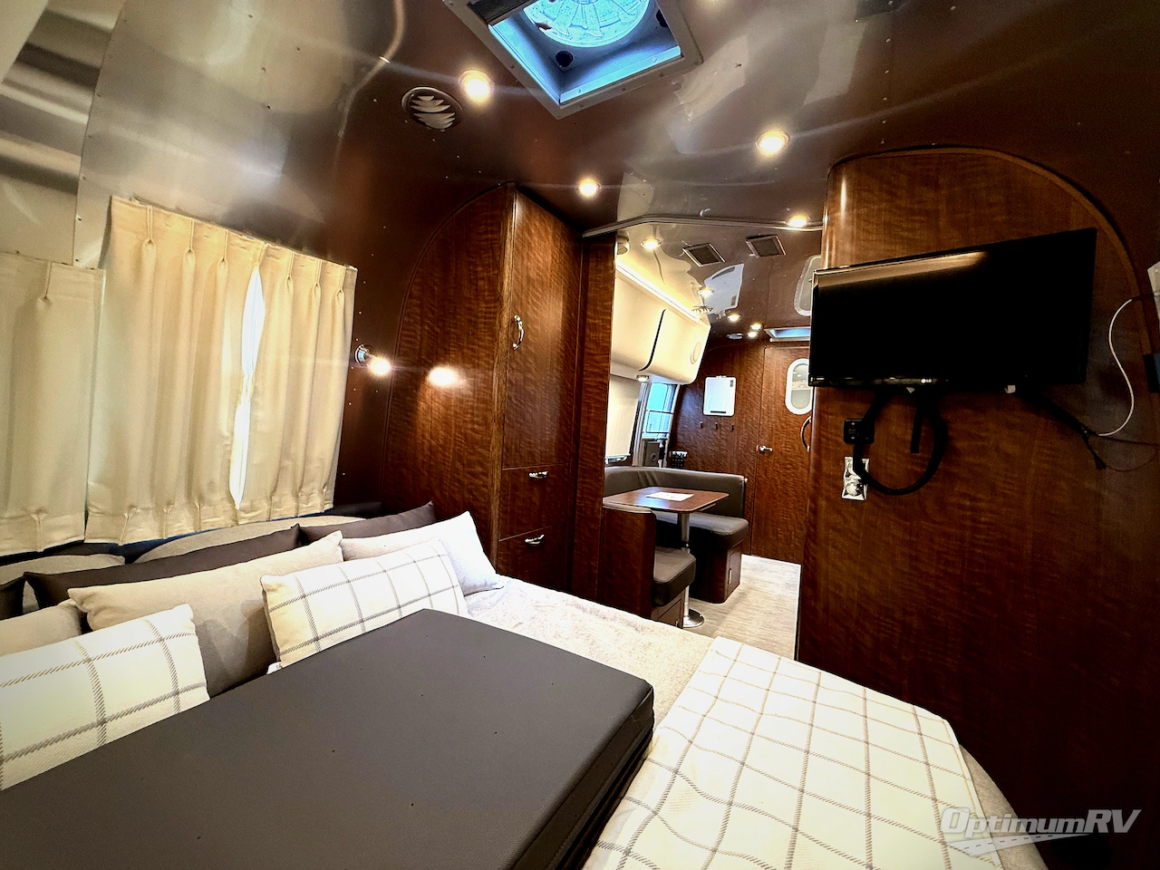 2021 Airstream Globetrotter 23FB Photo 19