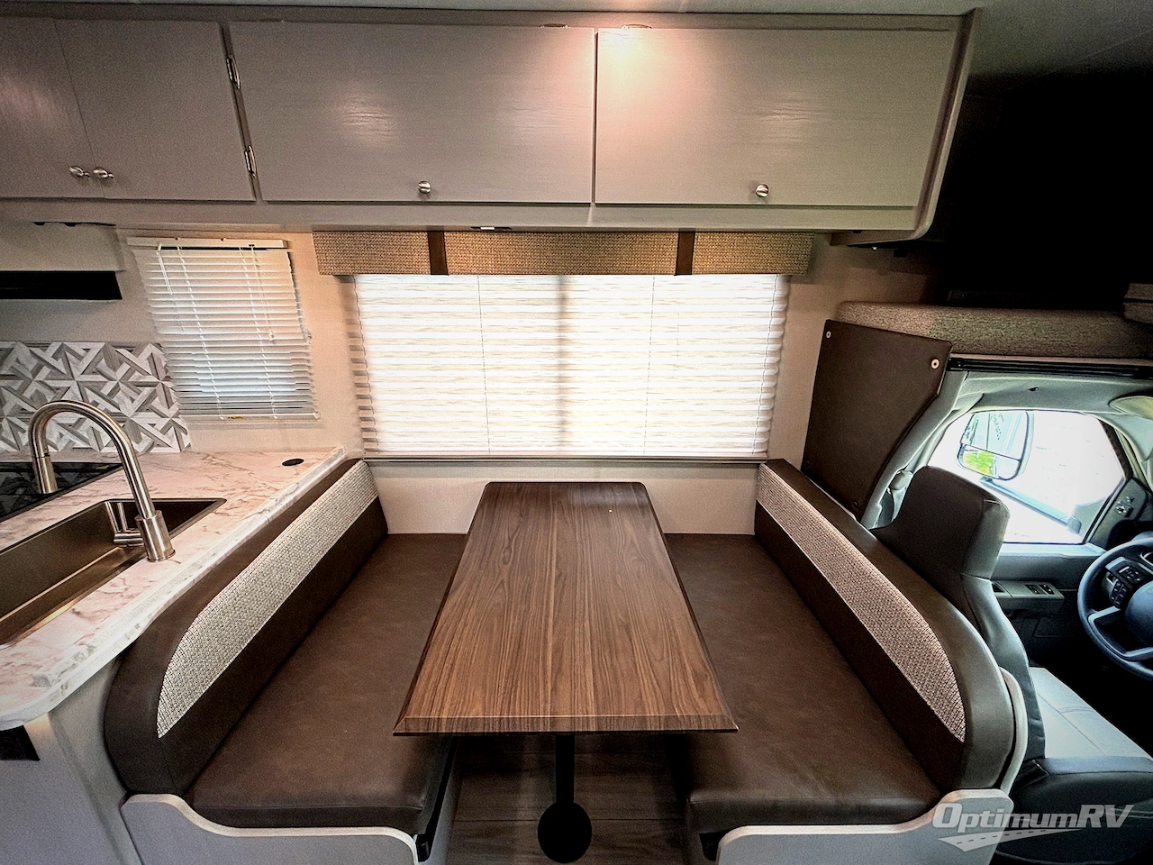 2025 Coachmen Freelander 27QB Photo 14