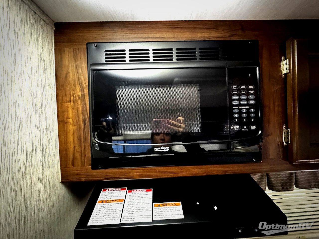 2018 Heartland Wilderness 2750RL Photo 8